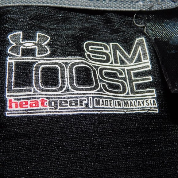 UNDER ARMOUR UA PERFORMANCE Mens S LOOSE FIT HEATGEAR SHORTS PINK Black yellow - Picture 2 of 7